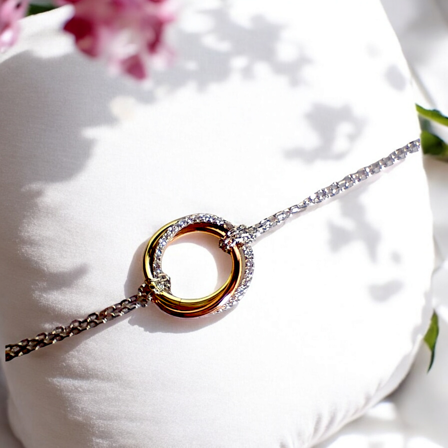 Elegant Trinity Knot Bracelet