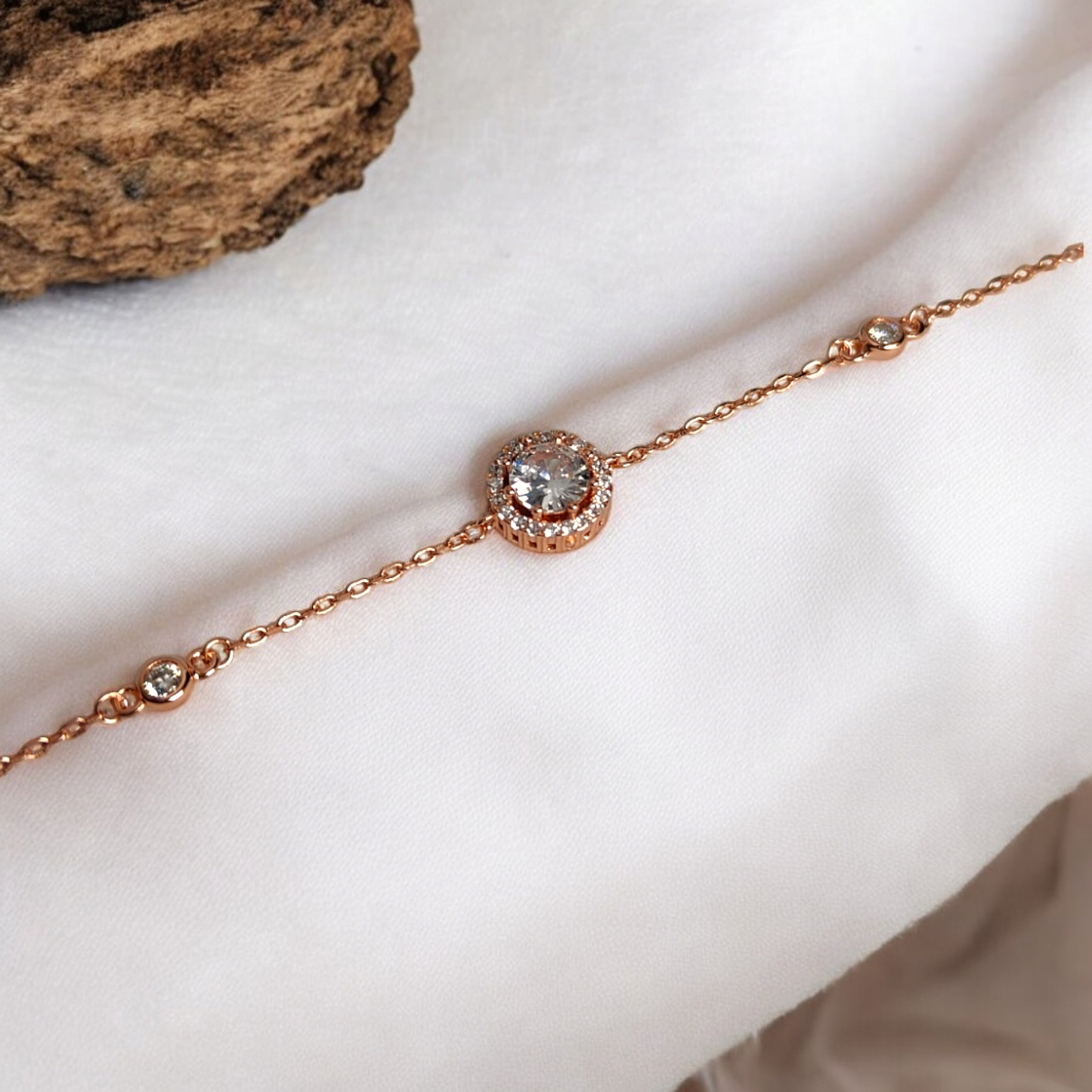 Brilliant Solitaire Halo Bracelet