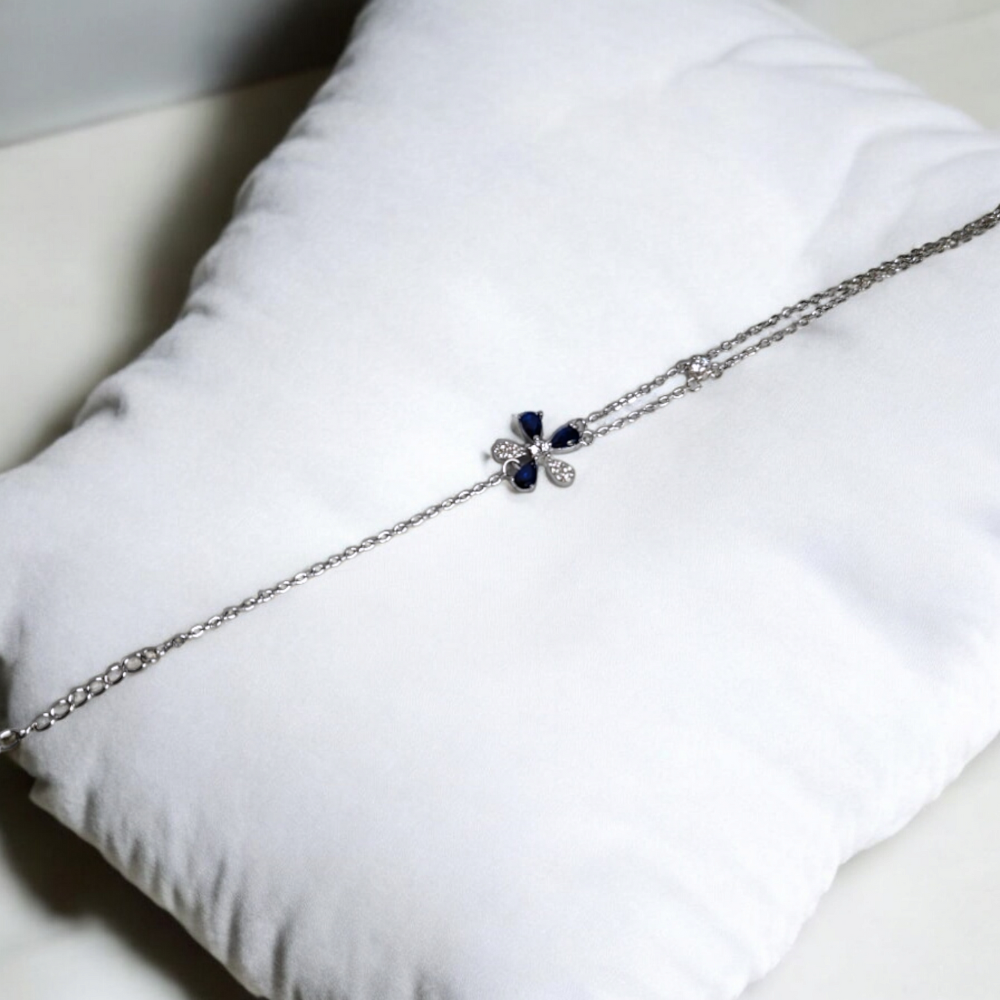 Minimal Floral Bracelet