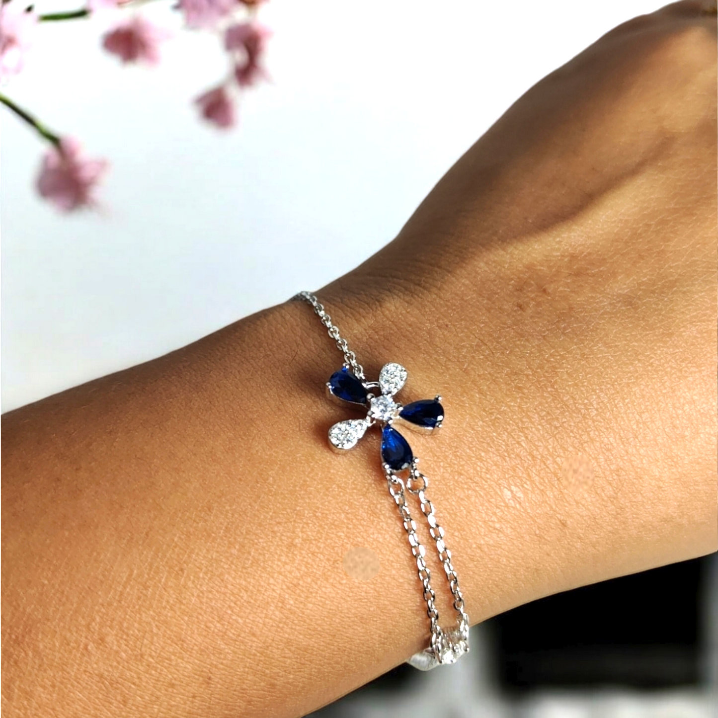 Minimal Floral Bracelet