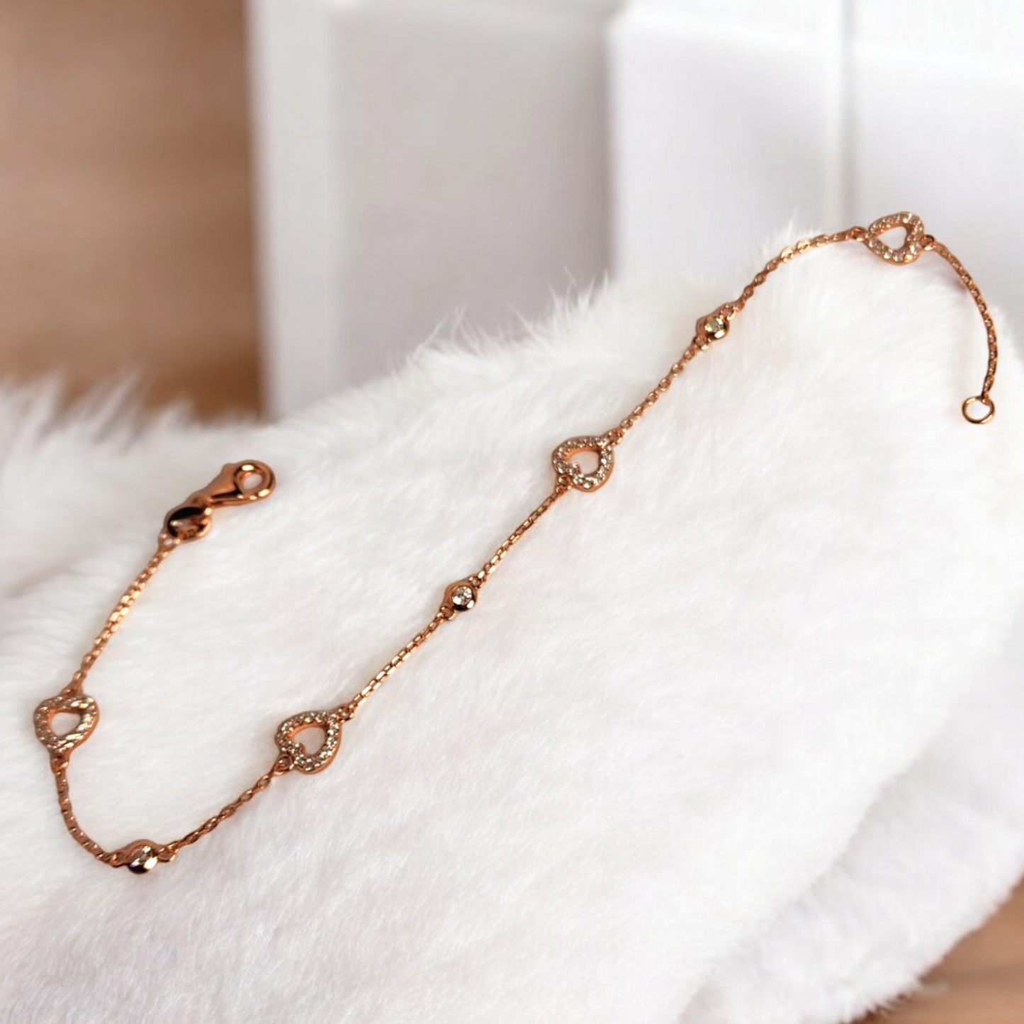 Elegant Heart Linked Bracelet