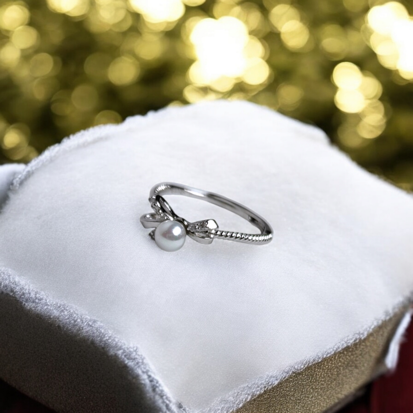 The Elegance Bow Pearl Ring