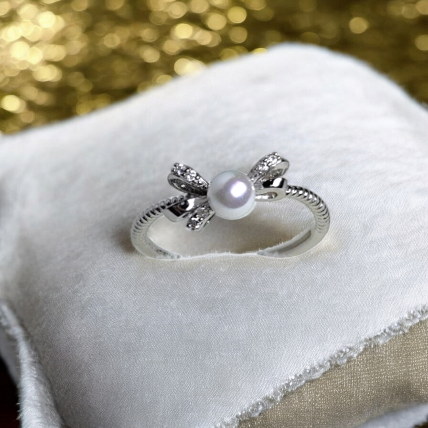 The Elegance Bow Pearl Ring