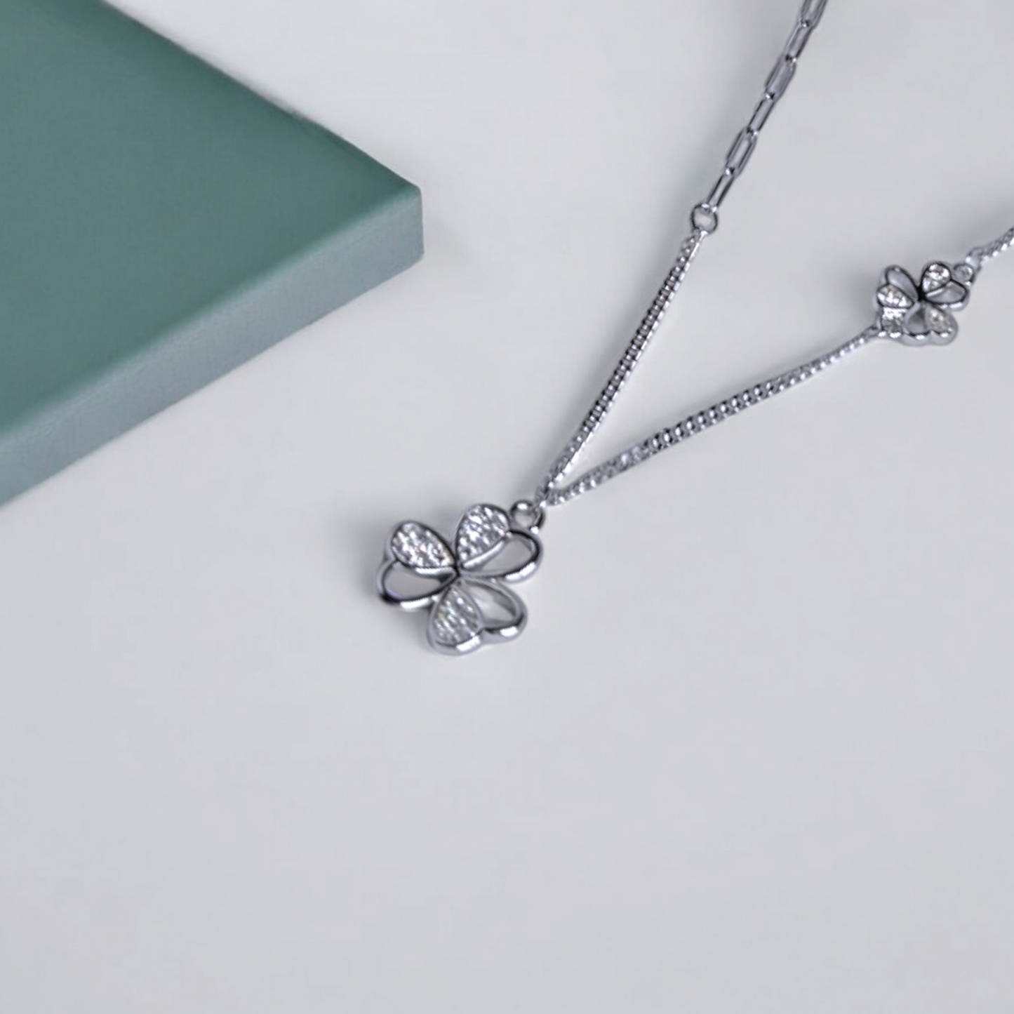 Lucky Clover Sparkle Necklace