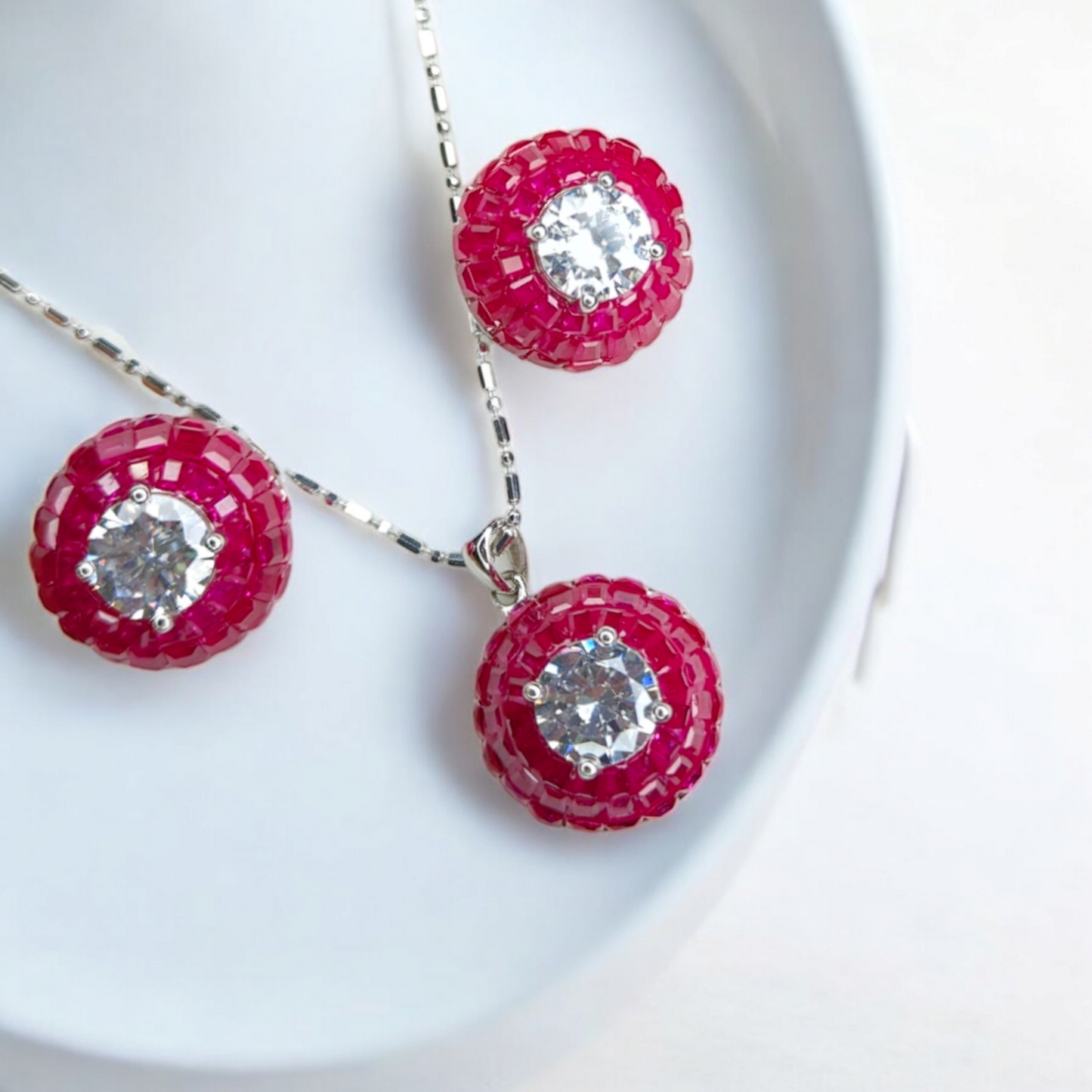 Red Radiance Crystal Earring-Pendant Set