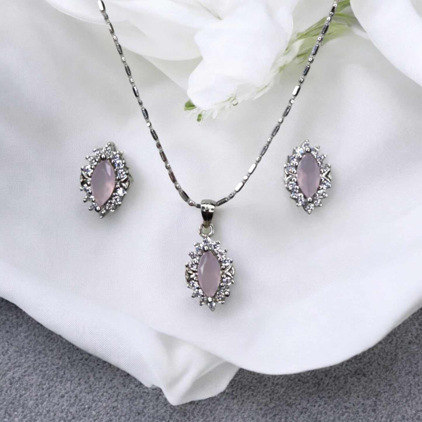 Rose Bloom Quartz Earring-Pendant Set