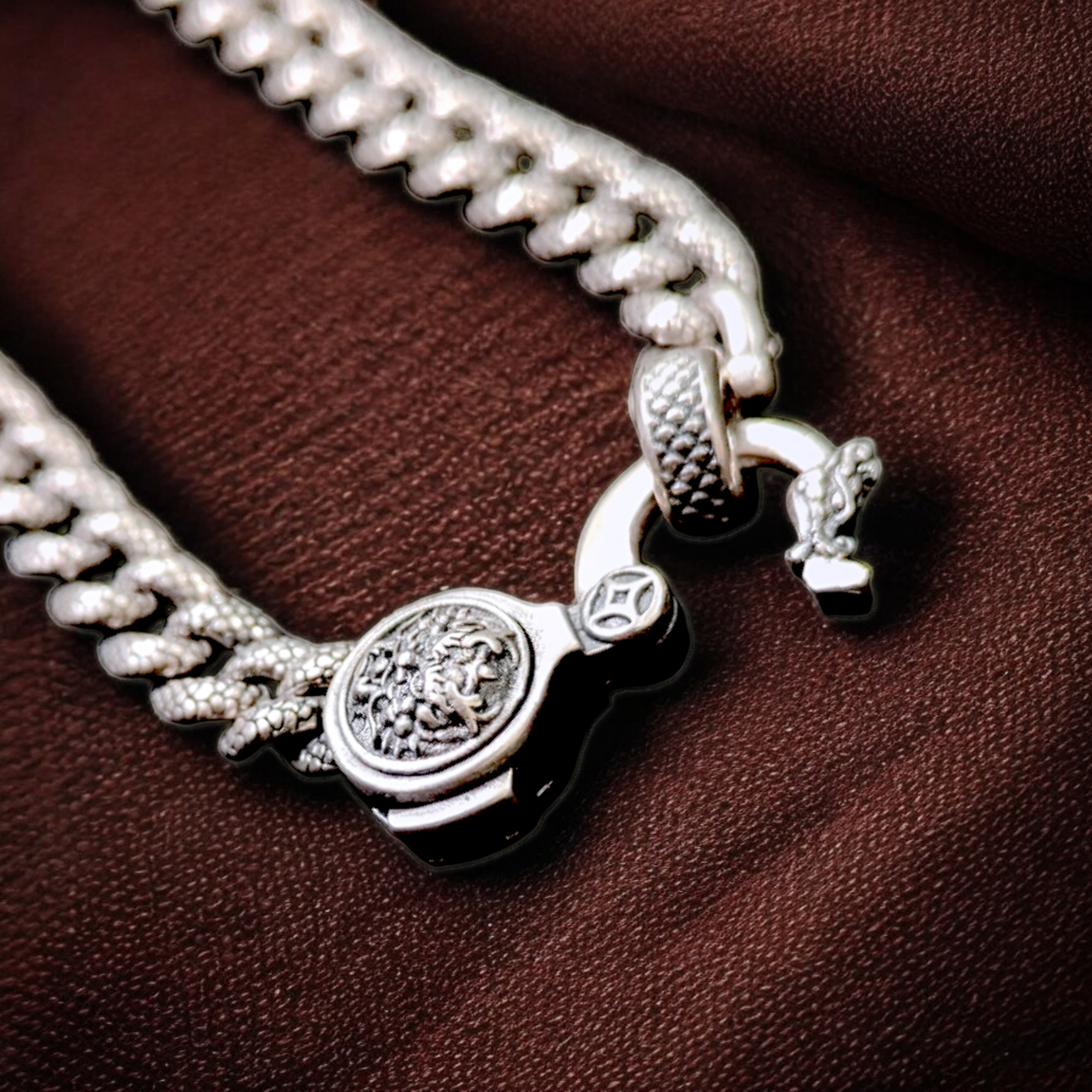 The Bold Cuban Link Chain