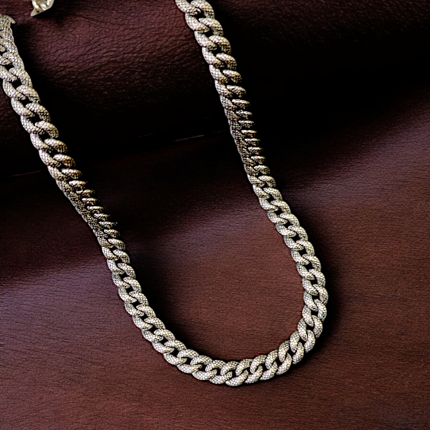 The Bold Cuban Link Chain