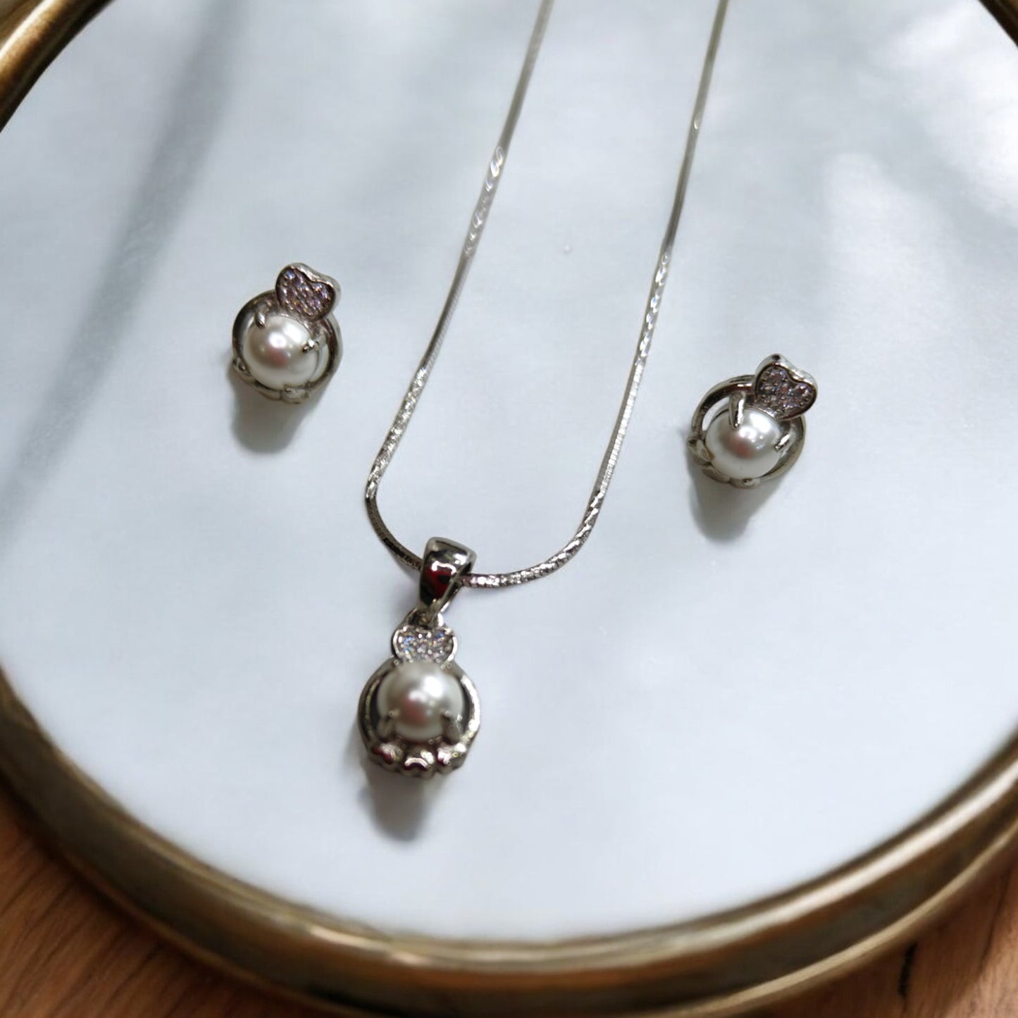Pearl Pendant Set with Earrings