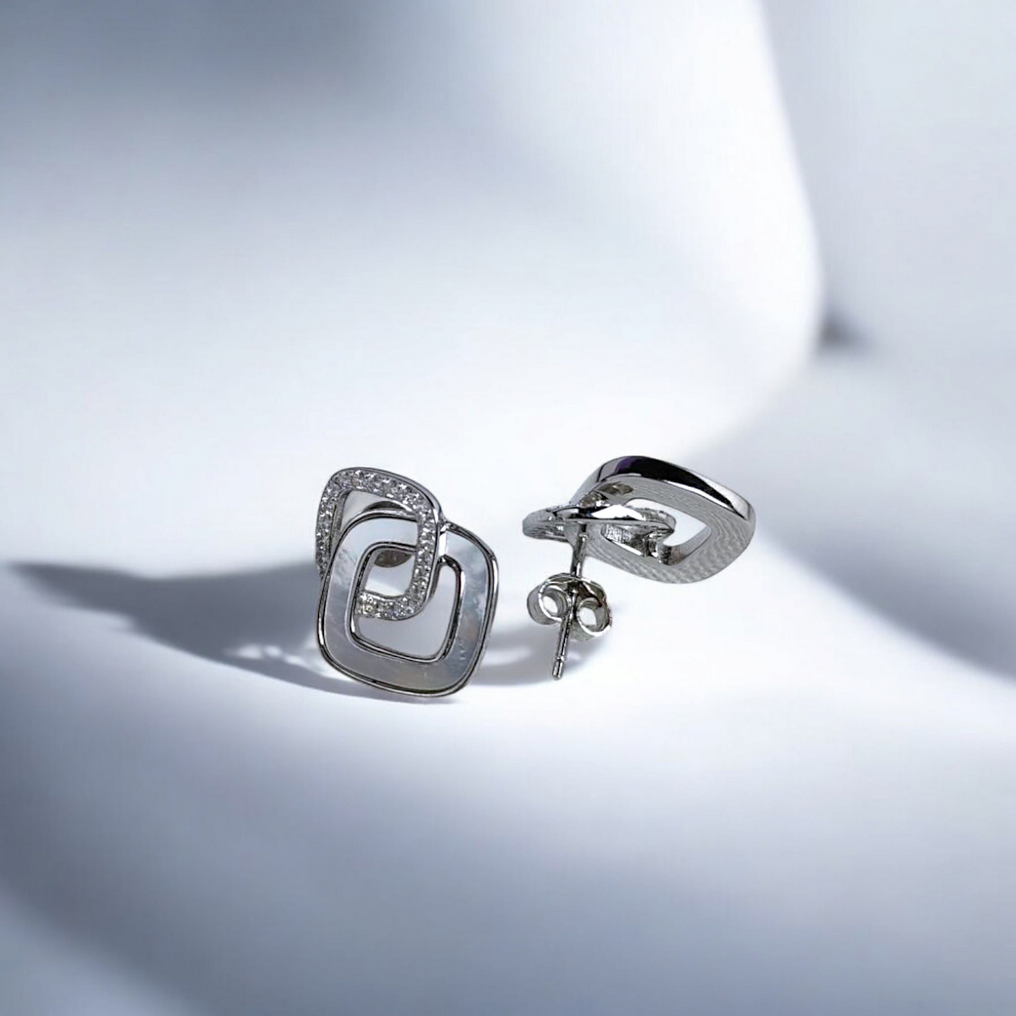 Interwoven Grace Pendant Set