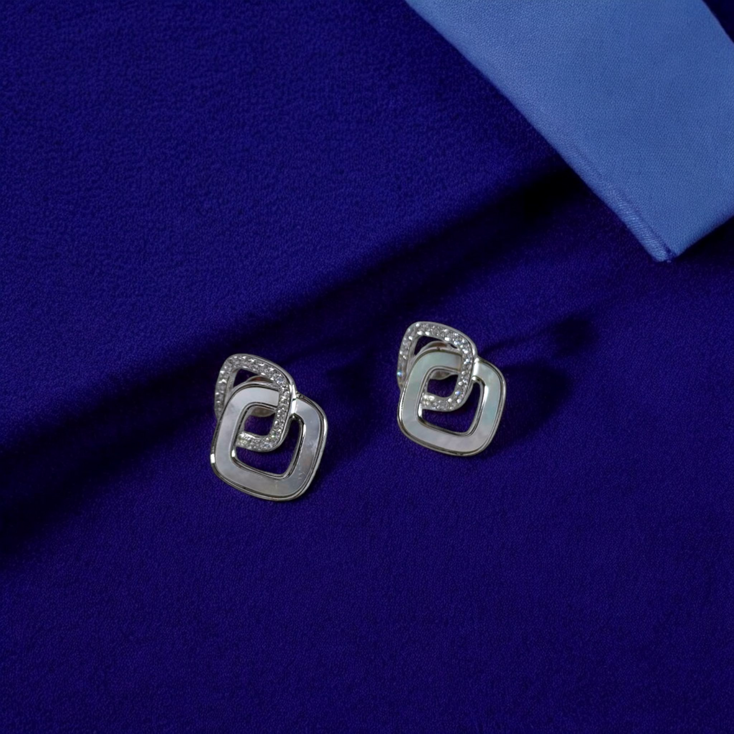 Interwoven Grace Pendant Set