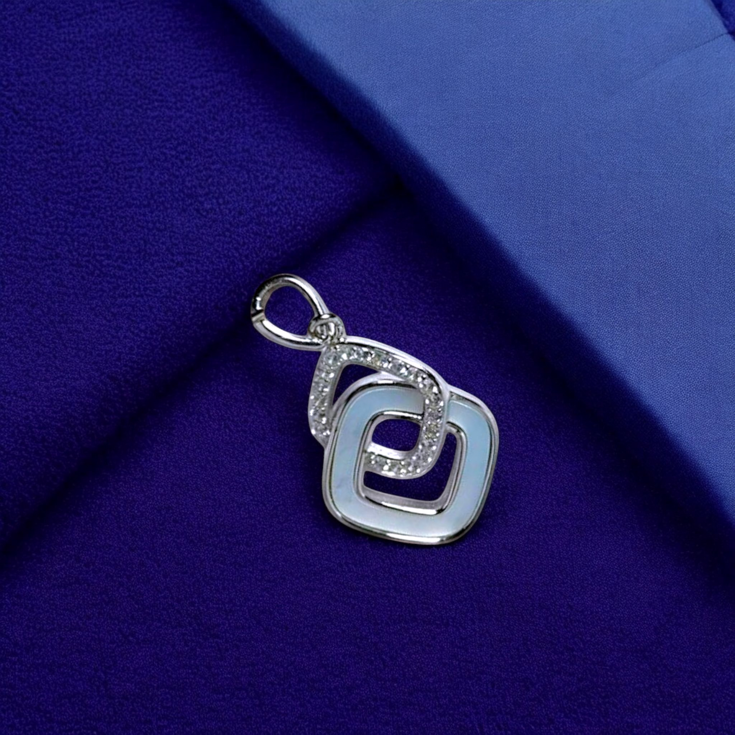 Interwoven Grace Pendant Set