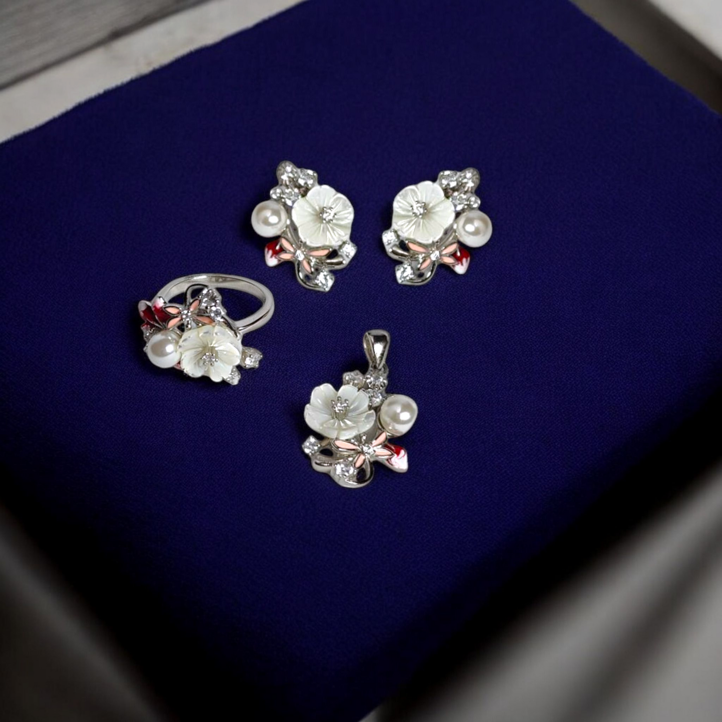 Blossom Pearl Elegance Set