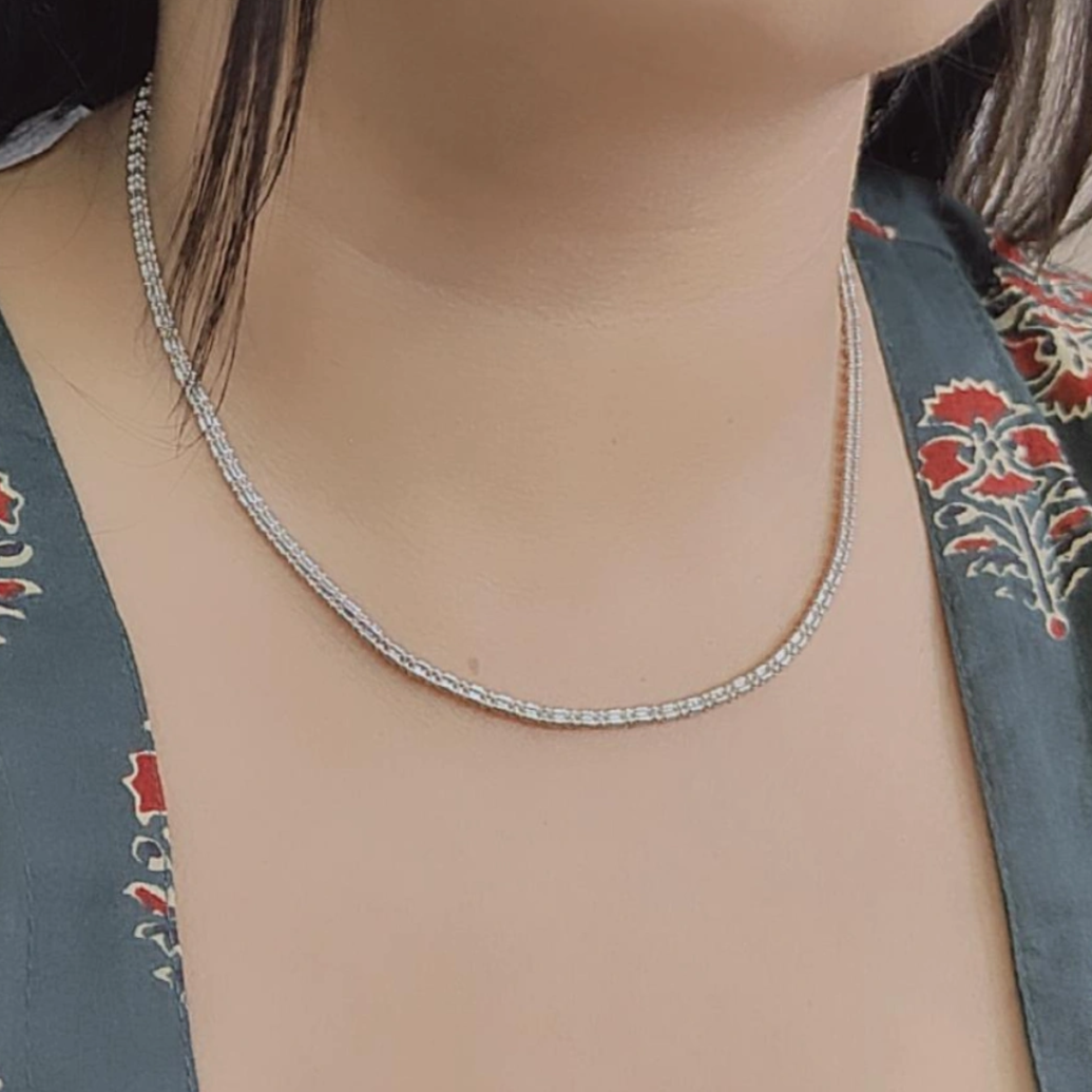 Sleek Box Chain Necklace