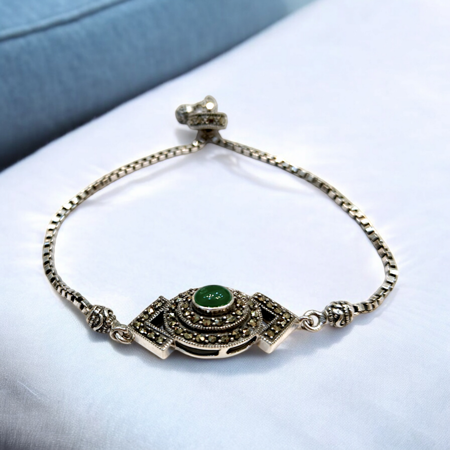 Emerald Radiance Bracelet
