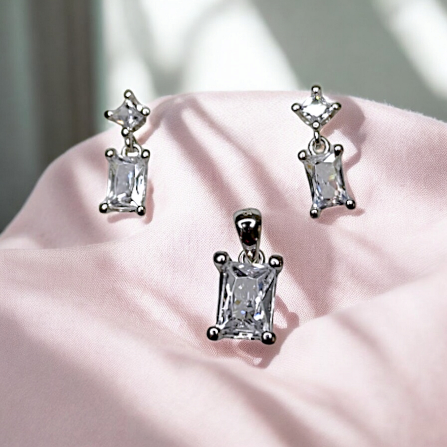 Timeless Beauty Crystal Set