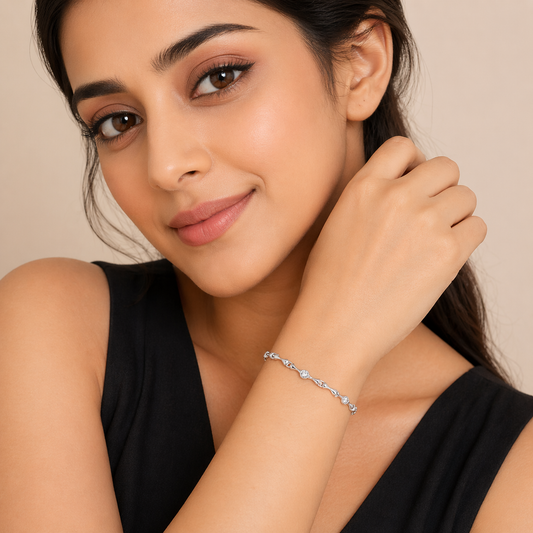 Elegant Bow Link Diamond Bracelet