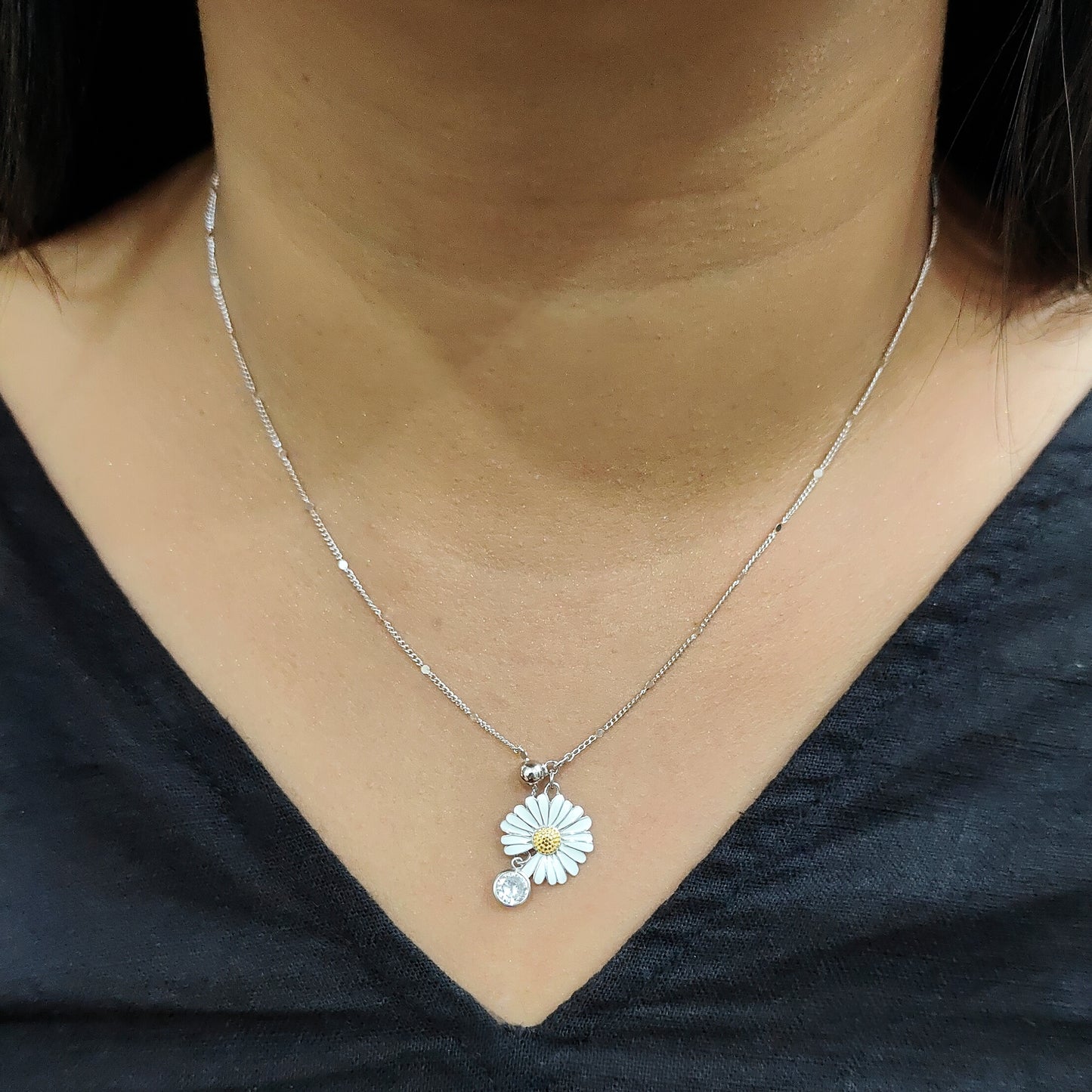 Daisy Bloom Necklace