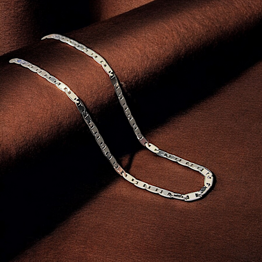 The Sleek Flat Link Chain