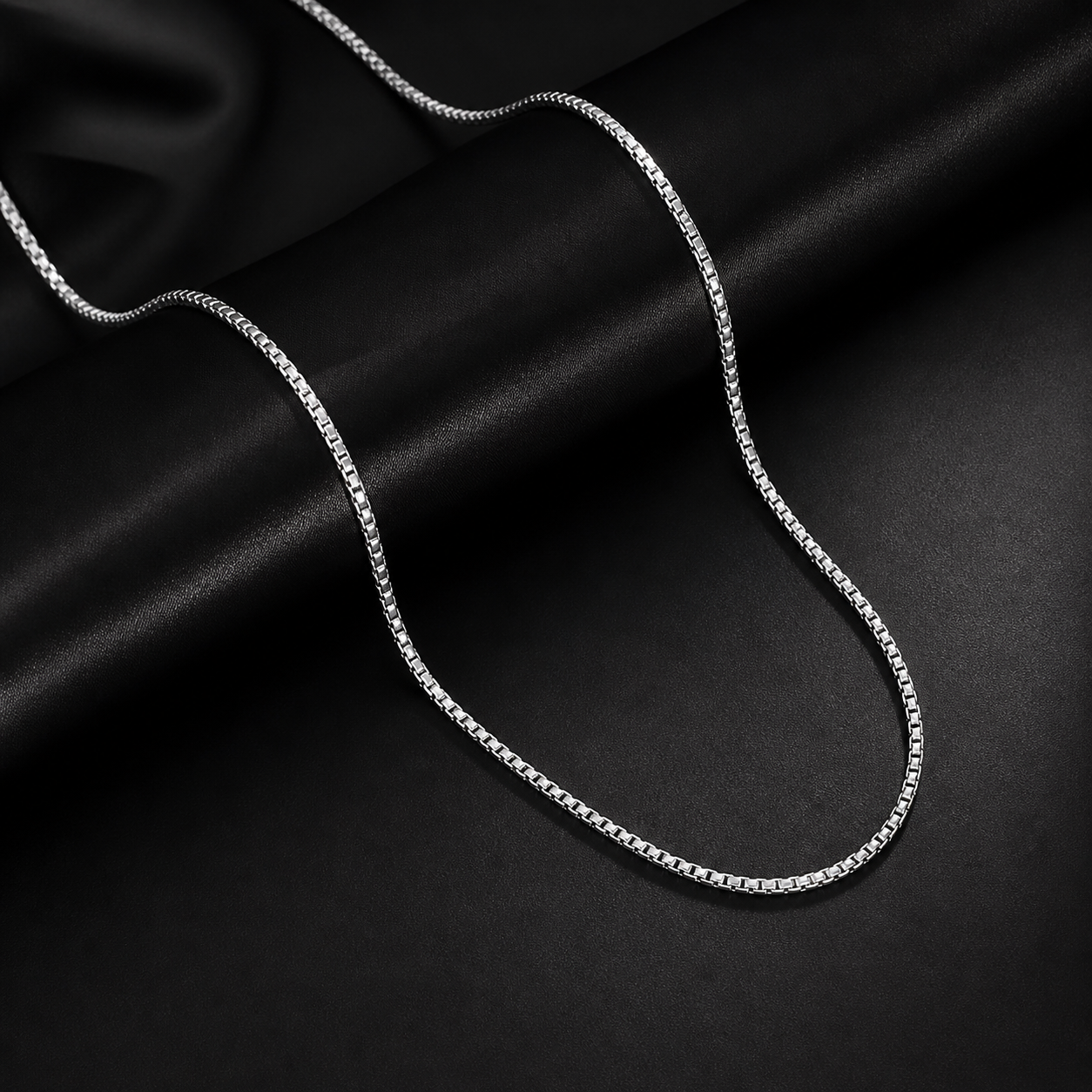 Minimal Box Chain for Men