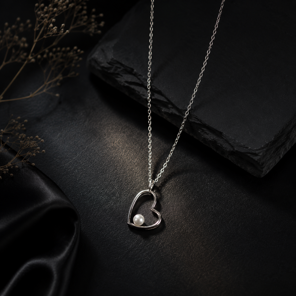 Minimal Pearl Heart 925 Silver Necklace