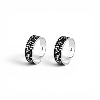 Heritage Cross Pattern Adjustable Toe Rings