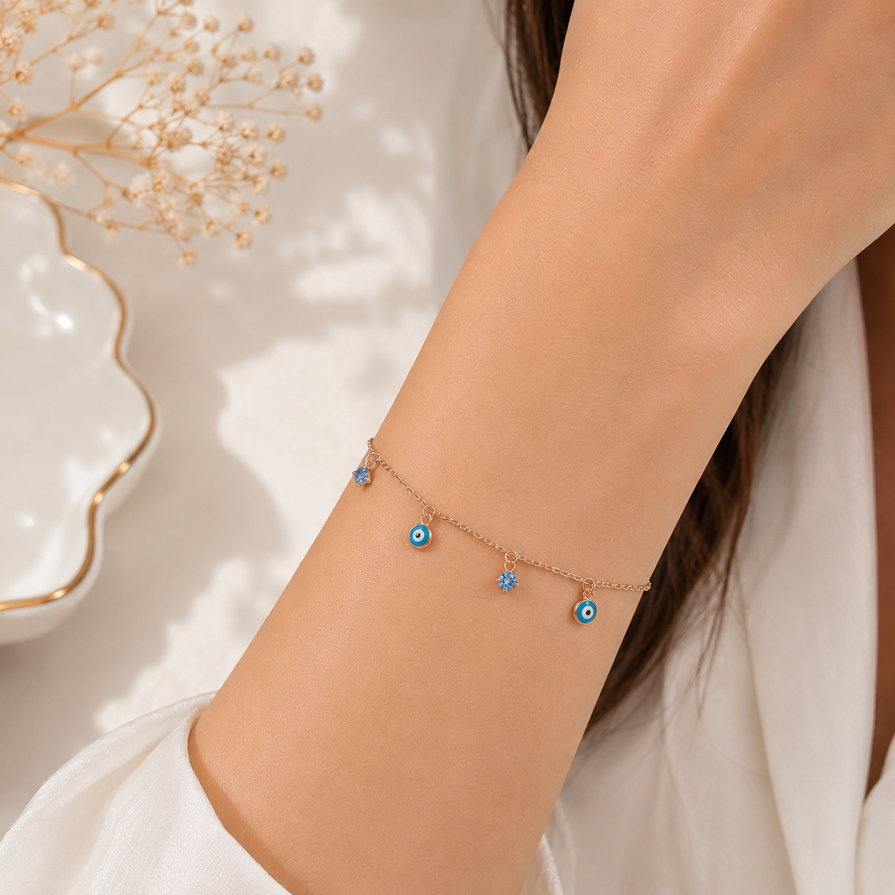 Delicate Evil Eye Charm Bracelet in Rose Gold