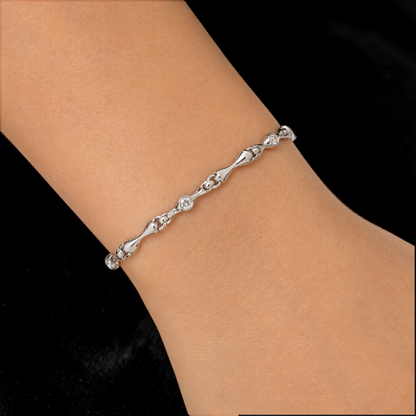 Elegant Bow Link Diamond Bracelet