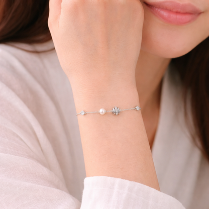 Pearl Minimal Bracelet